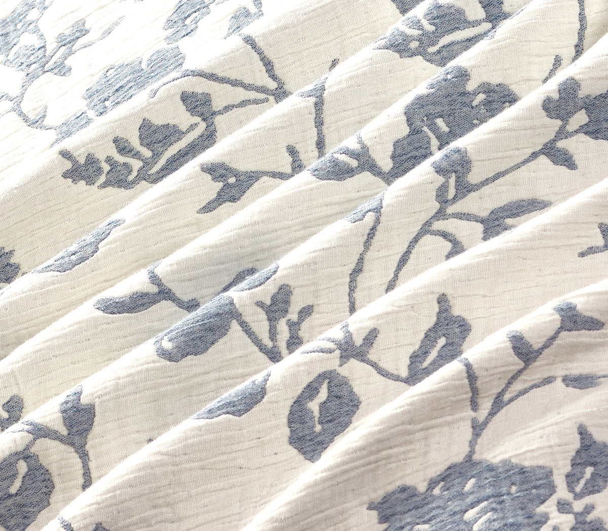 The Pioneer Woman Agatha Floral Gauze Quilt, Full/Queen, Blue Dust, Reversible Bedding