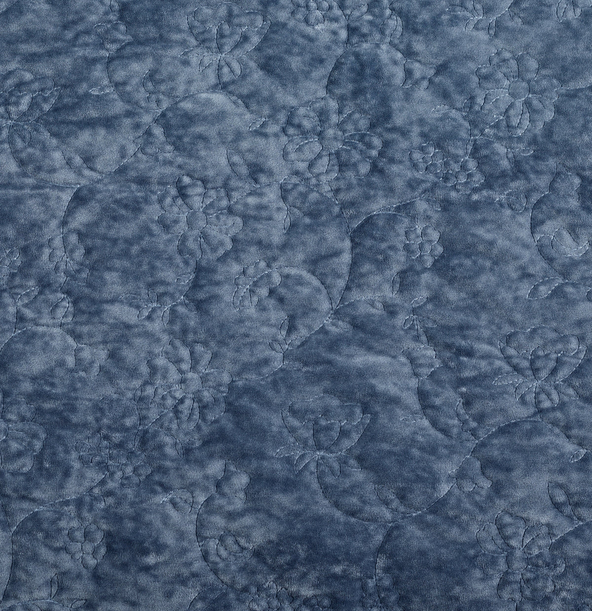 The Pioneer Woman Eloise Floral Velvet Quilt, Full/Queen, Blue Dust Bedding