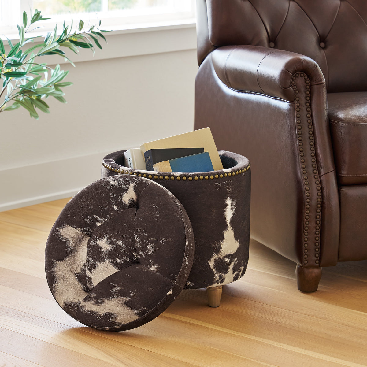 The Pioneer Woman Harper Round Velvet Storage Ottoman, Jade, 17.72 in - Classic Cottagecore Essential
